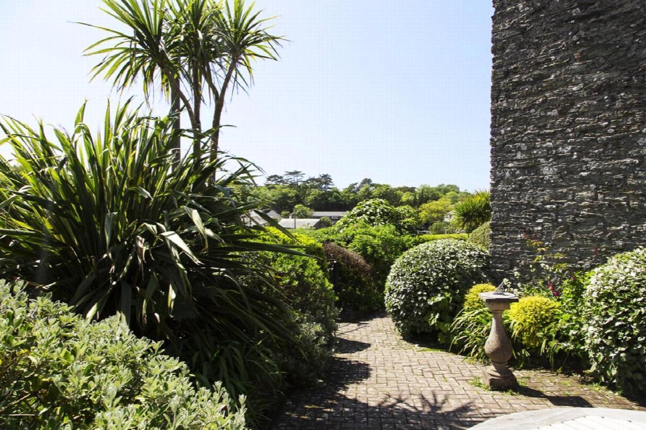 Villa Antonia's Pearls St Austell